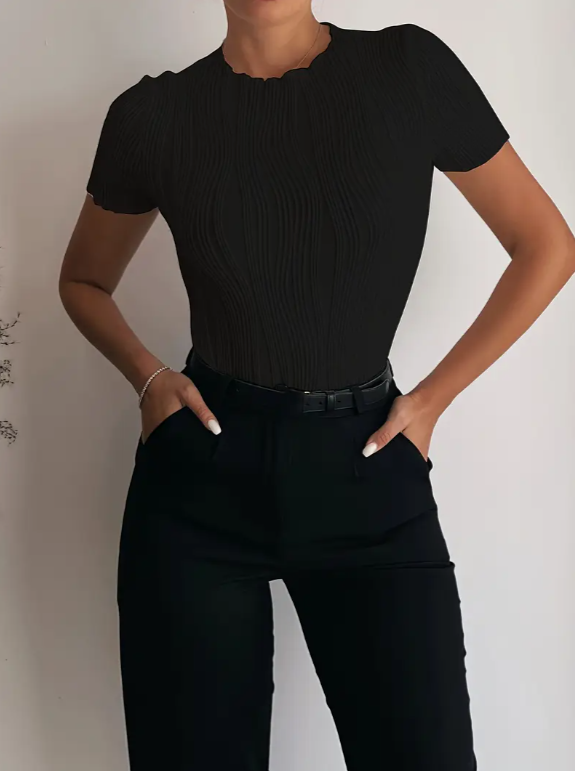 T-shirt femme texturé à col rond manches courtes – noir, blanc
