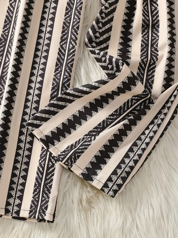 Pantalon large femme à rayures noires et blanches avec taille smockée