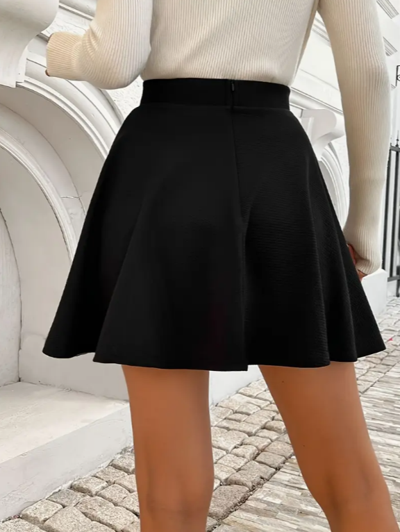 Jupe courte évasée taille haute unie – jupe noire élégante pour femme