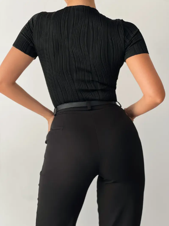 T-shirt femme texturé à col rond manches courtes – noir, blanc