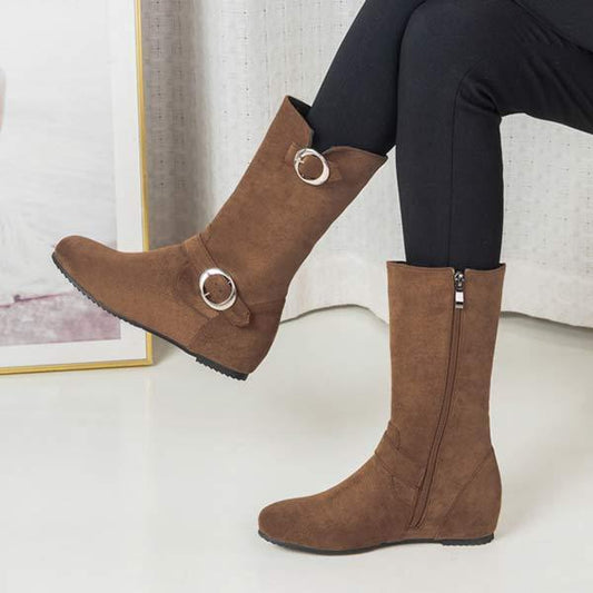 Mittelhohe Stiefeletten aus Velourslederoptik | Metall-Details | Komfort & Stil